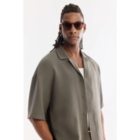 Resim AVVA Erkek Haki Apaj Yaka Nefes Alan Soft Touch Kısa Kollu Oversize Fit Gömlek A61Y2006 
