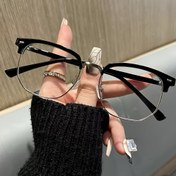 Resim Erkekler için Vintage Esintili Yarı Çerçeve Gözlük - Şık Siyah Çerçeve Olmayan Gözlükler, Polikarbonik Camlar, Çinko Alaşımlı Çerçeve, Günlük Giyim için Mükemmel, Moda Gözlük | Vintage Esintili Tasarım | Polikarbonik Camlar 