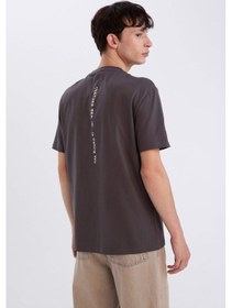 Resim DeFacto %100 Pamuk Regular Fit Bisiklet Yaka Sırt Baskılı Kısa Kollu Tişört D5560AX25SPAR104 