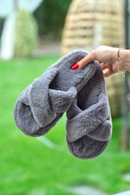 Resim Tonny Black Kadın Füme Çapraz Peluş Ev Terliği 