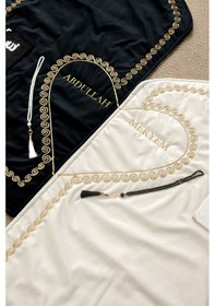 Resim Kişiye Özel İsimli Kalpli Seccade Gelin Damat Bohçası Çift Seccadesi Tesbihli Çeyizlik Hediyelik Set Siyah Beyaz 