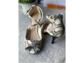 Resim Suna Tango Dans Ayakkabısı Arkası Kapalı Yandan Çift Bağlı 8,5 cm (13 Pont ) 