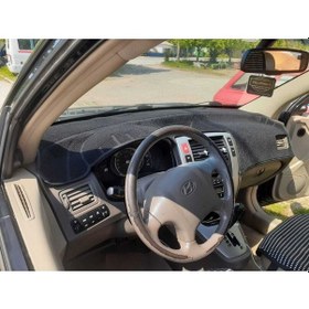 Resim 2000-2005 Modellerine Uygun Hyundai Tucson Torpido Koruma Halısı Siyah Kenar Renk Siyah 