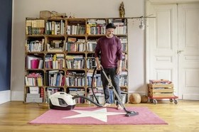 Resim Kärcher elektrikli süpürge DS 6 - aksesuarlar dahil su filtreli (650 W, menzil 10,2 m, 2,1 m hortum, 3 nozul, filtre) 