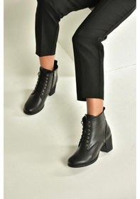 Resim Fox Shoes V468281603 Siyah Hakiki Deri Kalın Topuklu Bağcıklı Kadın Bot Siyah 