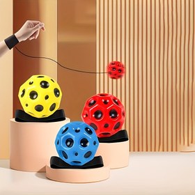 Resim 1 Mini Kol Sallama Topu, Elastik Egzersiz Topu, Dış Mekan ve İç Mekan Oyunları İçin Mükemmel, Uzay ve Ay Tasarımı, Parti Oyunları, Etkinlikler ve Hediyeler İçin İdeal, 14 Yaş ve Üstü İçin Uygun, Kırmızı, Mavi veya Sarı Renklerde Mevcut 