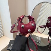 Resim Kadınlar İçin Şık Çanta - Fermuarlı ve Ayrılabilir Askılı, Bordo, Parti, Düğün, Ofis, Günlük Kullanım için Lüks Crossbody Clutch Organizer, Çok Amaçlı Moda Aksesuarı, Metalik Detaylar, Yüksek Kalite Astar, Trendy Tote, Stil Sahibi Kadın Çantası 