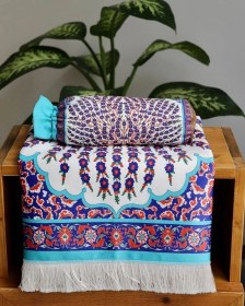 Resim Çini Desenli İpek Dokulu Keseli Seccade Kırmızı Çok Renkli 