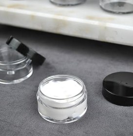 Resim 6 Adet Mika 10 ml Krem Kavanoz Küçük 4 cm Takı Siyah Kapaklı Mini Seyahat Krem Kavanozu 