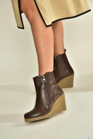 Resim Fox Shoes V361196809 Kahverengi Dolgu Topuklu Kadın Bot Kahverengi-suni Deri 