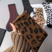 Resim Sonbahar/Kış 1 Çift Kadın Leopar Desenli Orta Boy Çorap, Rahat ve Nefes Alabilen Esnek Yüksek Bel Tasarım, Çizgili Kenarlı, Çok Renk Seçenekleri, Günlük ve Resmi Kıyafetler İçin Mükemmel Şık Moda Çorabı 