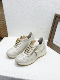 Resim Mammamia D25YA-3495 LASTİK BAĞCIKLI HAKİKİ DERİ 6CM DOLGU TABAN SPOR AYAKKABI KADIN 