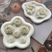 Resim 8 adet Çiçek Ayakkabı Şansları, DIY Dekoratif Delik Ayakkabı Aksesuarları, Clogs, Sandaletler, Plaj Çantaları, Anahtarlık için Uygun - Tatil Hediyeleri, Ayakkabı Dekorasyonu, Çanta Süslemeleri ve Parti Hediyeleri için İdeal 