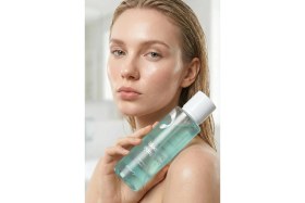 Resim Cosmolive Vücut Spreyi Body Mist | Golden Honey | Blooming Symphony | Işıltılı | Ne mlendirici | Kadın | 250 ml 