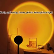 Resim 1 Adet Günbatımı Projeksiyon LED Gece Lambası - USB ile Çalışan Ayarlanabilir Parlaklık & Çok Açılı Döndürme, Gerçekçi Günbatımı Renkleri (Turuncu/Kırmızı/Mavi/Mor/Turkuaz/Pembe/Beyaz), Pil Gerekmez - Yatak Odası, Oturma Odası, Parti Dekoru, Fotoğraf Fonu için - Modern Ev Aydınlatması, Etkinlikler, Hediyeler, Hediye Dekorasyonu, Canlı Görüntüleme, Yüksek Kaliteli Projeksiyon, Dekoratif Projektör, Hediye Alıcıları 