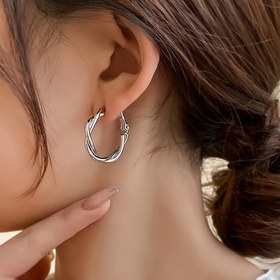 Resim Kadınlar için 1 Çift Şık Bükülmüş Halka Küpeler - Şık Minimalist Tarz, Çinko Alaşım, Çok Renkli Seçenekler, Günlük Kullanım ve Tatil için İdeal 
