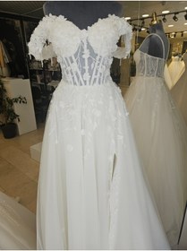 Resim BY SD MY DREAM Yırtmaçlı çiçekli gelinlik 