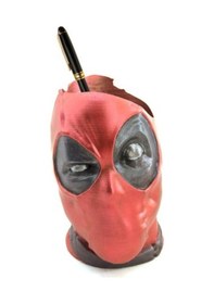 Resim Büro Ev Ofis Hediyesi İçin Polyester Çizgi Kahraman Dead Pool Kalemlik 