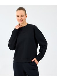 Resim Skechers W Essential Crewneck Sweatshirt Kadın Siyah Sweatshirt S2610011-3817 Siyah 