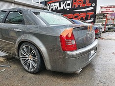 Resim Chrysler 300C Spoiler 