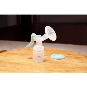 Resim Philips Avent Manuel Göğüs Pompası Ergonomik Bpa İçermez Yumuşak & Ayarlanabilir Silikon Başlık Scf417/11 