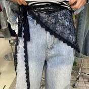 Resim Kadınlar için Şık Siyah Dantel Üçgen Eşarp - Çiçek ve Bağlama Tasarımı, Çok Yönlü Kore Stili, Nefes Alabilen Polyester - Başlık veya Bel Aksesuarı için İdeal, Elde Yıkama/Kuru Temizleme, Moda ve Fonksiyonel, Kadınlar için Eşarp 