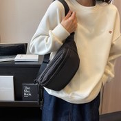 Resim Uniseks Günlük Bel Çantası - Erkek ve Kadınlar için Şık Göğüs Çantası, Siyah Minimalist Tasarım, Dış Mekan Sporları & Günlük Kullanım İçin Mükemmel, Fermuar Yönü Değişken, Küçük Omuz Çantası, Ayarlanabilir Askılı 