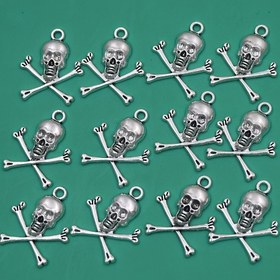 Resim 15 adet 23.6x19.5mm Korsan Tarzı Kafatası Kolye Ucu Antika Gümüş Tibet Stili İskelet Süsleri Vintage Halloween Takı Yapımı için Bileklik ve Kolye DIY 