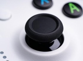 Resim 8Bitdo Ultimate Wired Controller for Xbox, Hall Effect Joysticks and Hall Triggers, Compatible with Xbox Series X|S, Xbox One, Windows 10 & Windows 11 - Officially Licensed (White) 