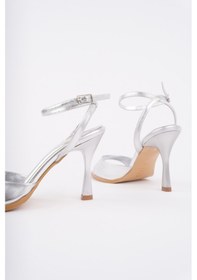 Resim Muggo Charlot Bilekten Bağlamalı Kadın İnce Topuklu Ayakkabı GÜMÜŞ 