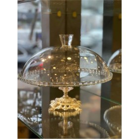 Resim Altın Renkli Ayaklı Cam Pasta Standı, Şık ve Kullanışlı Dekorasyon Ürünü 