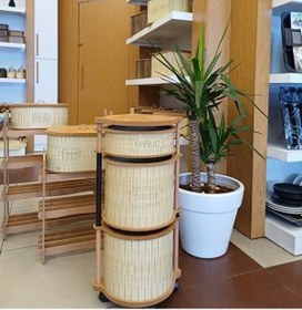 Resim Ahşap Yuvarlak Tekerlekli Sebzelik 3 Katlı Yana Açılır Patates Soğan Sarımsak Krem Krem 