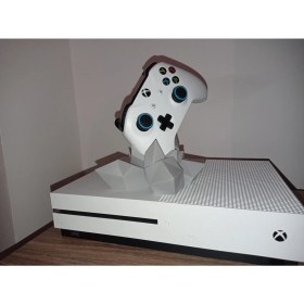 Resim Xbox Kontrolcü Tutucu – Düzenli ve Şık Oyun Aksesuarı 