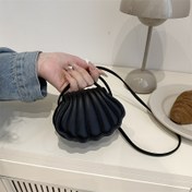 Resim Kadınlar için şık beyaz sentetik kabuk çapraz vücut çantası - Trendy düz renk omuz çantası, öpüş kilidi kapanışı, polyester astar ve sabit askı, günlük veya resmi etkinlikler için mükemmel, çok yönlü omuz çantası | Şık çapraz vücut | Sentetik çanta 