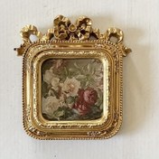 Resim Altın Kare Mini Resim Çerçevesi, 7.62x7.62 cm, Tek Resim Gösterimi, Süslü Tasarım, Masaüstü Fotoğraf Tutucu, Elektrik Gerektirmez - 1 adet 