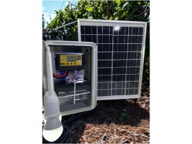 Resim Çobanlara Seyyar Güneş Enerjili Lamba Cep Telefonu Şarj Paketi 