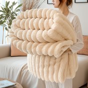 Resim 1 Adet Peluş Mercan Polar Battaniye - Ultra Yumuşak Tüm Mevsimler İçin Lüks Yatak Örtüsü, Kanepe Atkısı, Kamp ve Seyahat Yatak Örtüsü, Gri - Makinede Yıkanabilir Rahat Hediye, Dış Mekan veya Tatiller İçin - Geometrik Desenli Geleneksel Tarz, Çok Amaçlı Polar Battaniye 