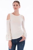 Resim Cotton Mood 8360996 Yumoş Omuzu Açık Kolu Çift Volanlı Incili Bluz Bej 