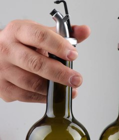 Resim Online Kapında Onlline Kapında 3'lü Ahşap Stantlı Cam Zeytinyağı Yağı ve Nar Ekşisi Şişesi 750 ml Cam Şişe Yağlık 