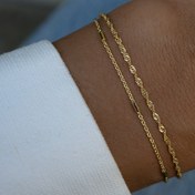 Resim Şık Paslanmaz Çelik Bilezik Seti, İki Zarif Bilezik Seti, Zarif Bilezik Setleri, İki Basit Bilezik Seti, Zarif Bilezikler, Ona Hediye, Altın Bilezikler, Gümüş Bilezikler 