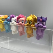 Resim 1 adet My Little Pony Papa Papa Oyuncak Üç Boyutlu Süsler Dekorasyon Blind Kutu Küçük Heykel Süsler Rastgele Cep Telefonu Süsleri, 6 Renk Rastgele 1, Sürpriz Hediyeler Parti Küçük Hediyeler vb. 