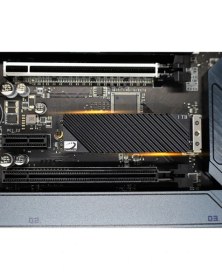 Resim 1tb M.2 Pcıe Gen4 Nvme SSD 7500MB Okuma 6800MB Yazma Hızlı Soğutuculu Performans Diski 