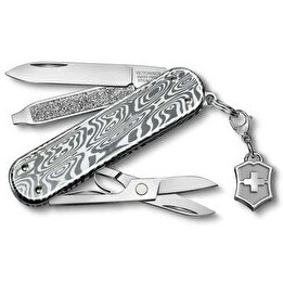 Resim Victorinox VT 0.6221.34 Classic Sd Brillant 58 MM Damast Çakı 