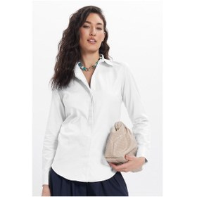 Resim Tudors Kadın Slim Fit Dar Kesim %100 Pamuk Spor Yaka Gizli Pat Uzun Kollu Düz Oxford Leke Tutmaz Beyaz Gömlek-46436 
