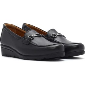 Resim Derimod Kadın Siyah Tokalı Dolgu Topuklu Deri Comfort Loafer 26PFD410018 