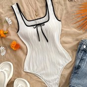 Resim Şık Çizgili Vücut Sıkı Jumpsuit, Yay Detayı ile - Kolsuz Yuvarlak Yaka, Esnek Polyester Kadınlar için, Bahar/Yaz/Sonbahar için Mükemmel, Rahat Şık Kıyafet | Yay Detayı | Kolsuz Tasarım 