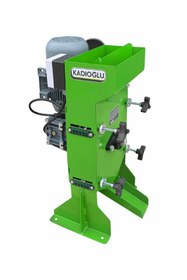 Resim Kadıoğlu C25 Pro Disk Sistem Elektrikli Ceviz, Badem ve Fındık Kırma Makinesi (Boylama İstemez) 