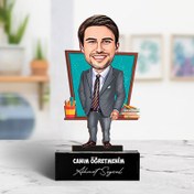 Resim Gri Takım Elbiseli Öğretmen Karikatürlü Biblo 