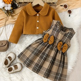 Resim Kızlar için Vintage Kahverengi Kısa Kollu Rahat Ekose Elbise Seti - Puf Puf Kollu, Düğmeli Ön ve Volanlı Etek, Yazlık Kıyafet, Küçük Çocuklar ve Çocuklar için, Küçük Kız Giysileri, Klasik Yaka Dizaynı, Rahat Küçük Çocuk Giyimleri, Dış Mekanlar için 