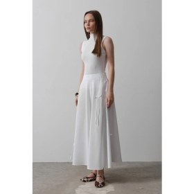 Resim Alyn Wear Fiyonk Kloş Etek - Beyaz 